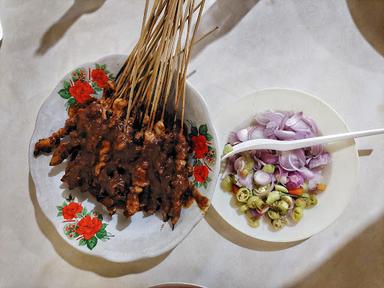 SATE AYAM PAK DUL