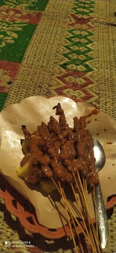 SATE AYAM PAK SIRI SOLO