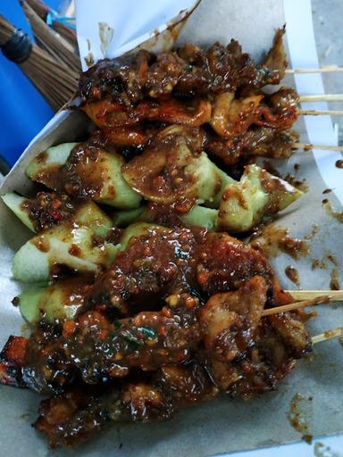 SATE KERE PASAR BURUNG