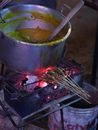 SATE PADANG AMURA UDA RICO