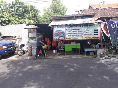 WAROENG MAKAN UHNYAM (SPESIAL MASAKAN JAWA)