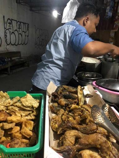 WARUNG BU HARI BATAK & PENYETAN KEHIDUPAN