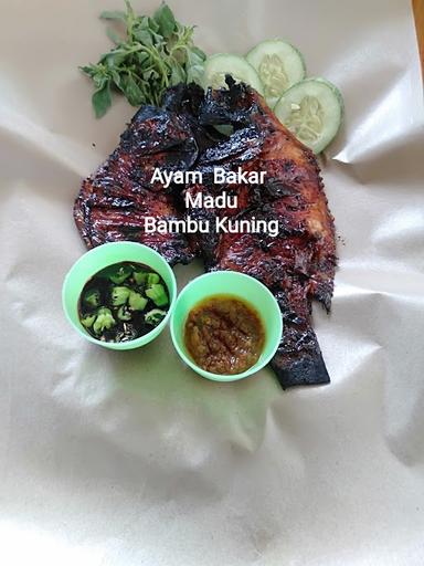 AYAM BAKAR MADU BAMBU KUNING