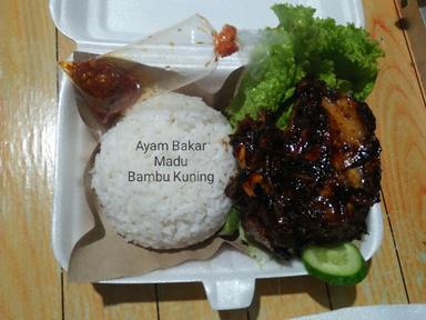 AYAM BAKAR MADU BAMBU KUNING