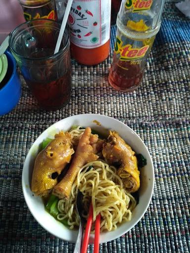 MIE AYAM MANG B'JE