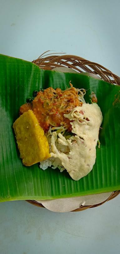 SEGO PECEL & RAWON SUROBOYO