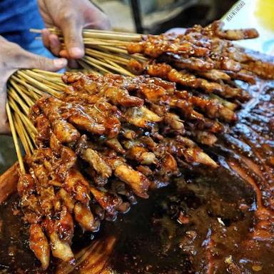 WARUNG SATE MADURA NENG BILA