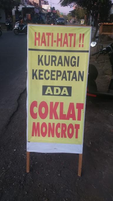 COMOT COKLAT MONCROT