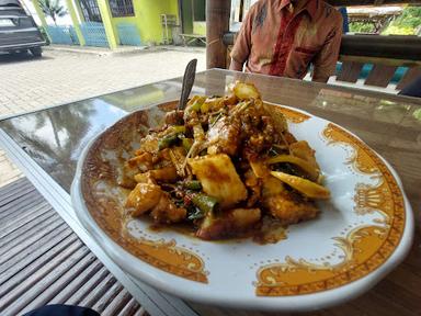 WARUNG RUJAK MBAK SITI