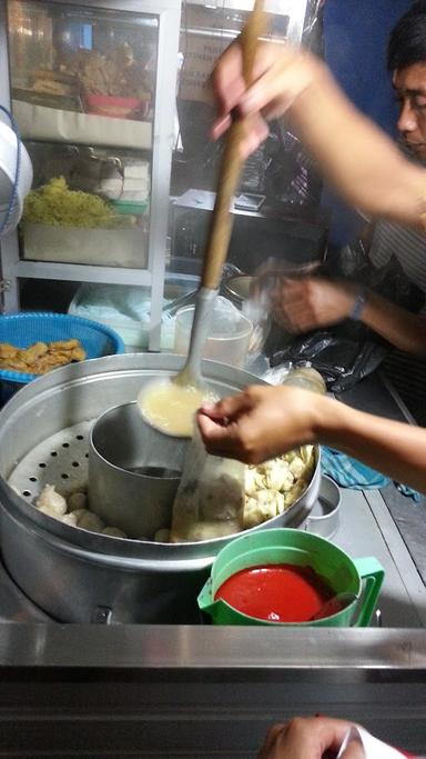 BAKSO REMAJA CAK SIS