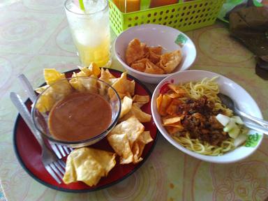 BAKSO SIDO MUNCUL