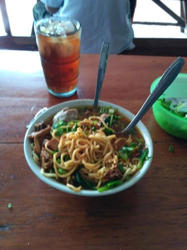 MIE AYAM BAKSO CONDONG RAOS