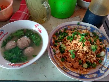 MIE AYAM SPECIAL & BAKSO PAK WARNO