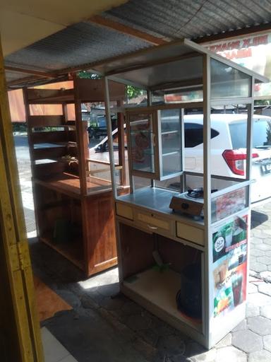 WARUNG SEBLAK DAN ES MILK SHAKE HIDAYAH MBK MIRANTI