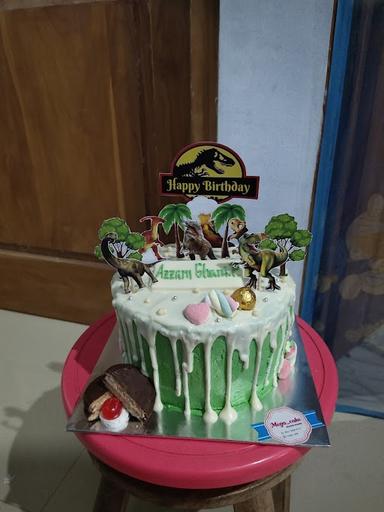 MEIGHAA_CAKE