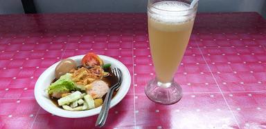 ANEKA SOP DAN JUS MBAK DINDA