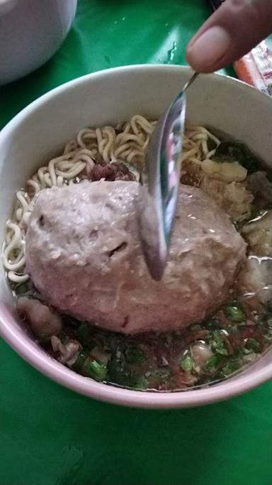 BAKSO & MIE AYAM WONOGIRI MBAK INTAN