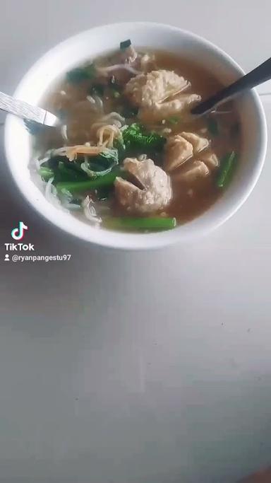 BAKSO MIE KOCOK DAN NASI PECEL