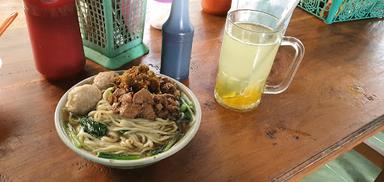 MIE AYAM & BAKSO PAK NDIMUN