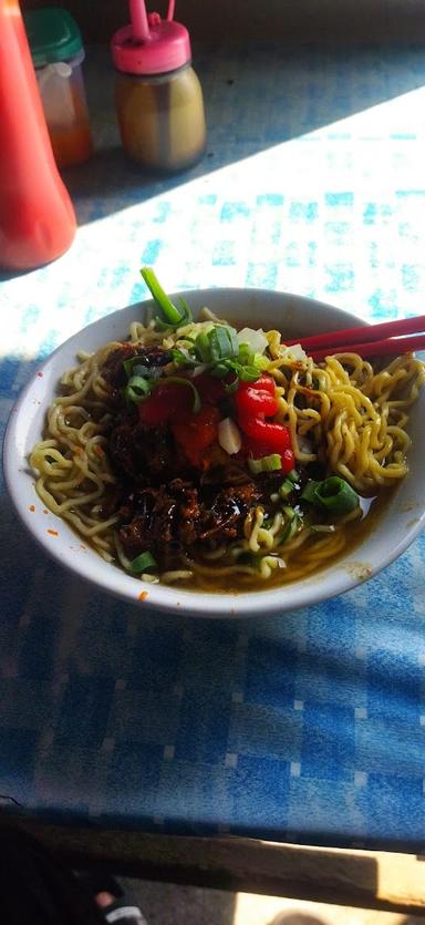 MIE AYAM POJOK PENI