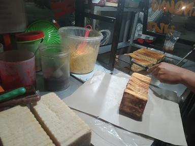 ROTI BAKAR ULFA PASAR KETAON