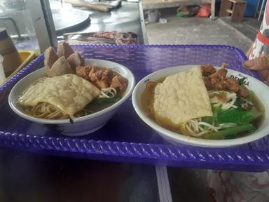 WARUNG BAKSO MIE AYAM