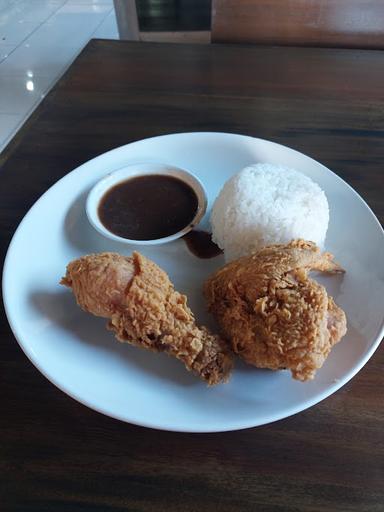 OTI FRIED CHICKEN BANYUMANIK