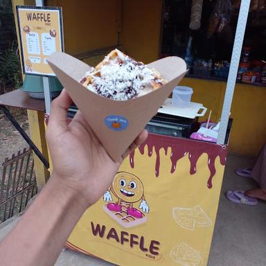 WAFFLE INDO & ES KULKUL