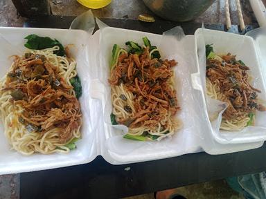 MIE AYAM GHAISAN