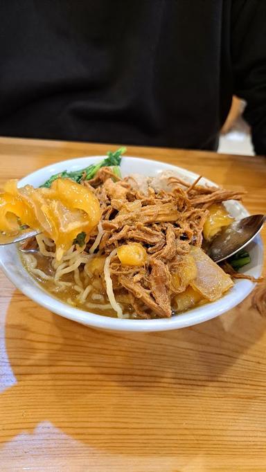 MIE AYAM & BAKSO GOYANG LIDAH