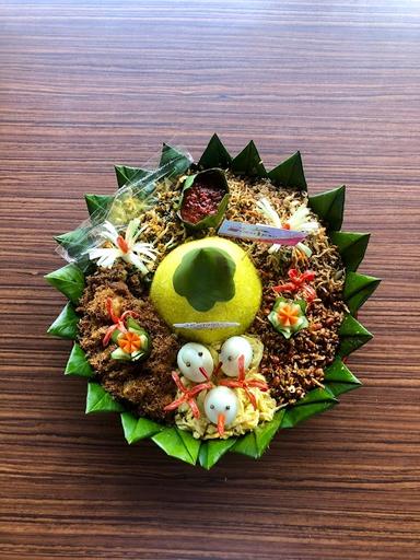 RESTO CENTRAL - TUMPENG, NASI KOTAK, PRASAMANAN, CATERING ACARA BATAM