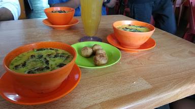 SOTO MEDAN LEZAT