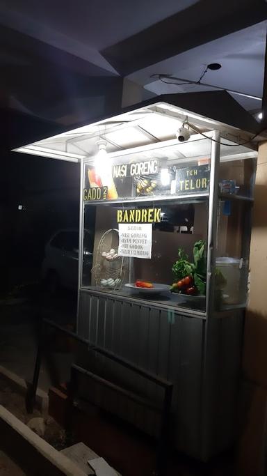 WARUNG MAKAN PADANG