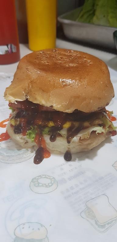 WOW BURGERS (BATAM KDA)