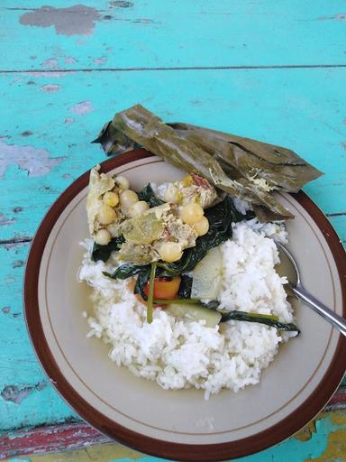 WARUNG MAKAN BU YATI