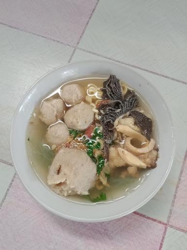 MIE AYAM & BAKSO MAS TOM