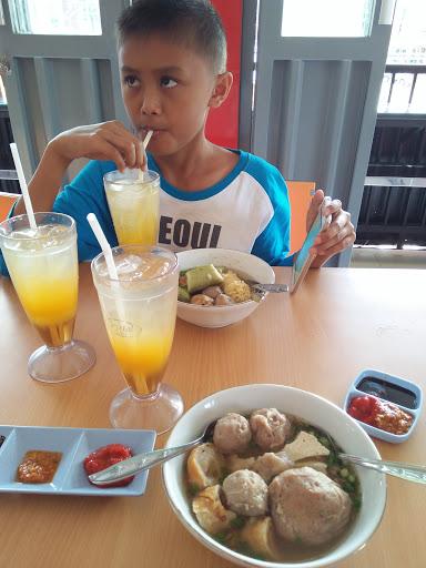 BAKSO KOTA CAK MAN