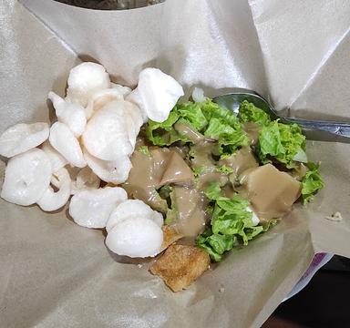 GADO GADO BU DIYAH