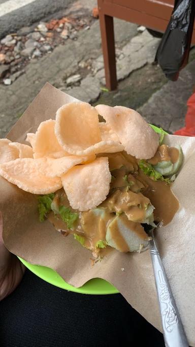 GADO - GADO PAK HERI (GADO - GADO LESTI)