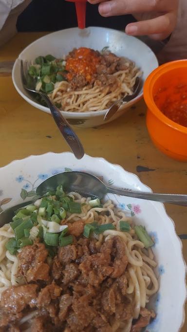 MIE AYAM SOLO PAIJO