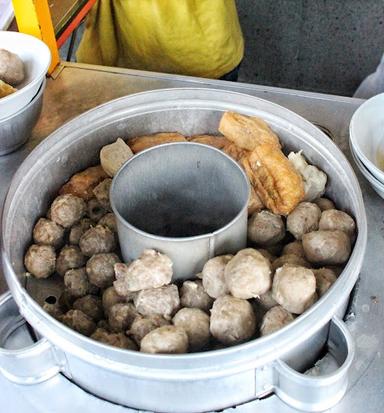 OMAH KENTANG & BAKSO DAMAS