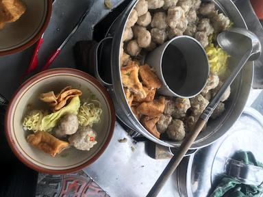 PAK DI BAKSO CEKER