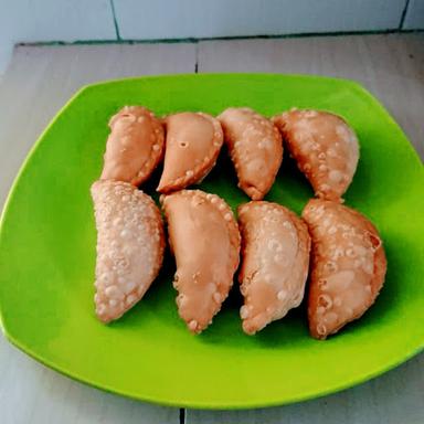 BU' DE (KUE BASAH DAN KERING)