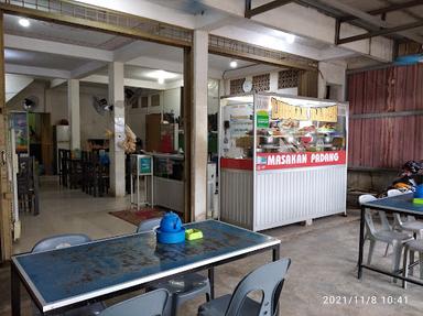 RUMAH MAKAN LUBUAK BAREH MELCEM