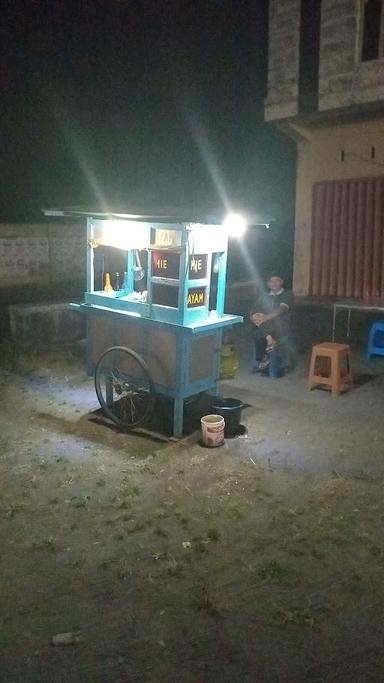 MIE AYAM BAKSO MONTONG