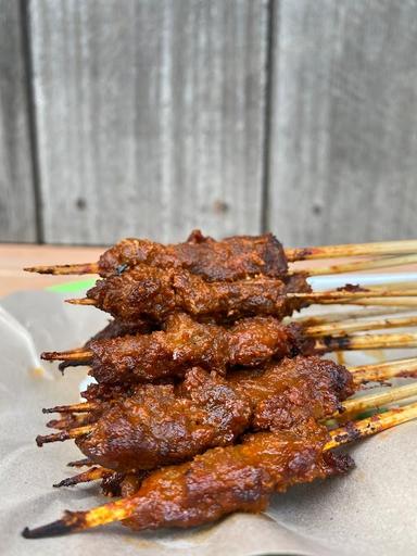 SATE PASAR SENI SENGGIGI