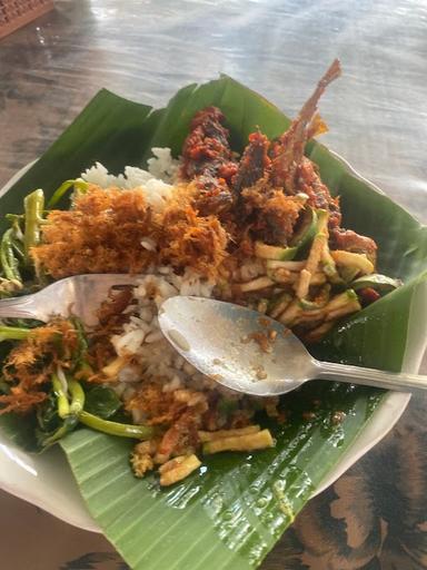 WARUNG NASI HANIFA