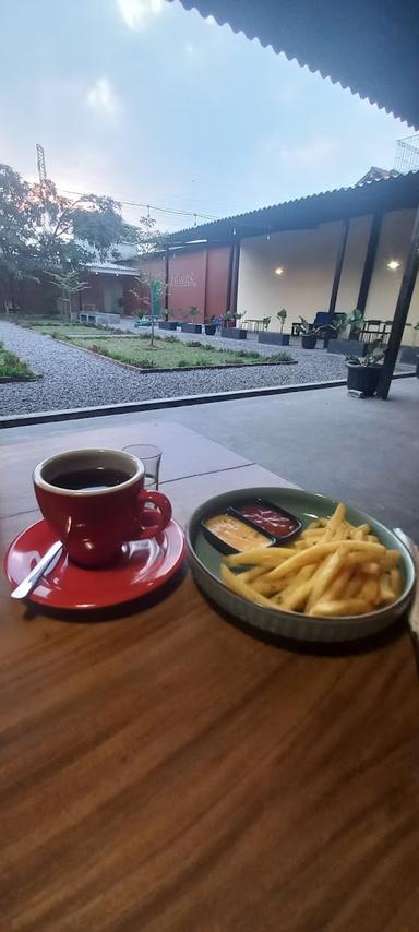 FILANIS COFFEE & RESTO