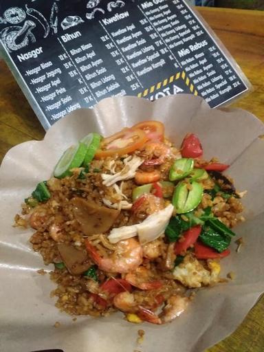 NASI GORENG SPESIAL MAHKOTA KERATON