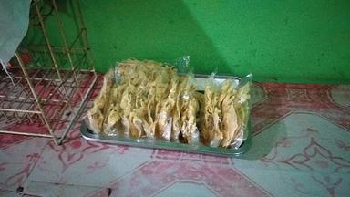 WARUNG NASI SUNDA CIKAHURIPAN